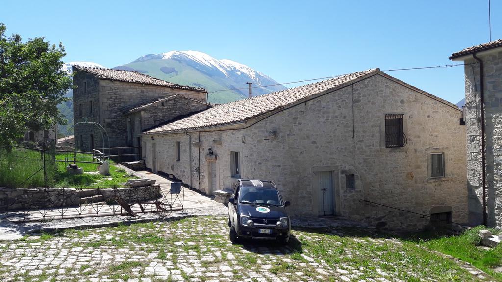 فيلا Poesia D'Abruzzo كارامانيكو تيرمي المظهر الخارجي الصورة